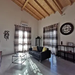 Hygge House , Aeroporto di Catania Fontana Rossa Italia